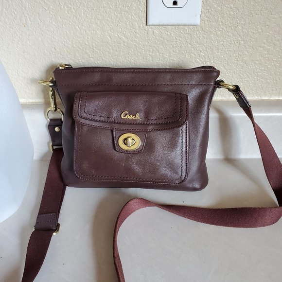 Coach Handbags - Euc Coach Brown Leather Crossbody Bag Purse